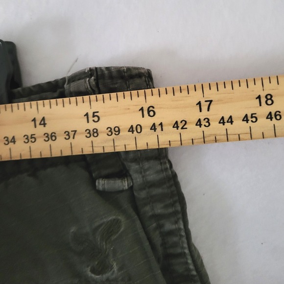 American Eagle Men 32 Cargo Shorts Y2K Khaki Green Utility Longer Length Ripstop - Picture 8 of 10